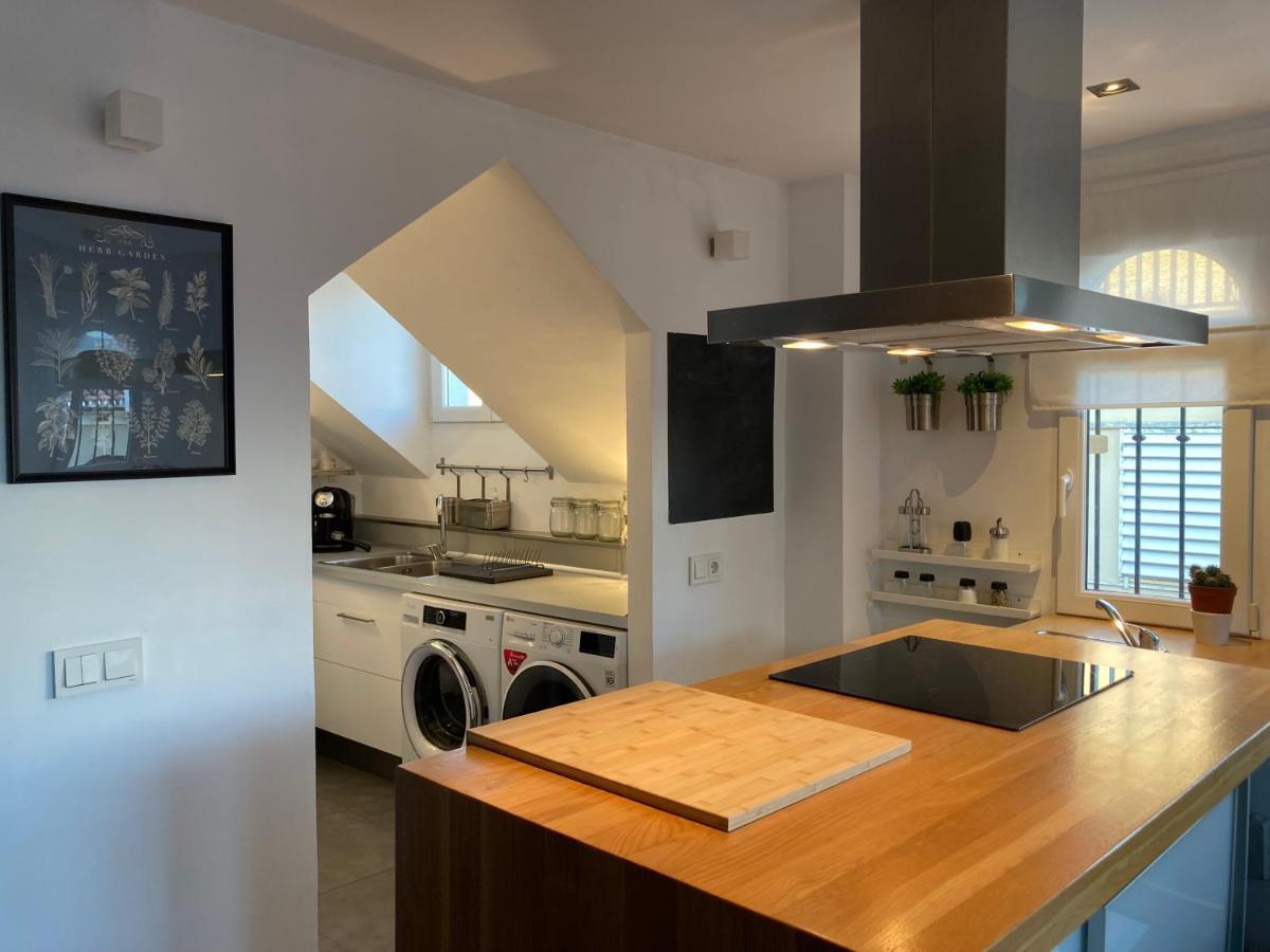 Piso Dos Dormitorios Muy Centrico ฟูเอนฮิโรลา ภายนอก รูปภาพ