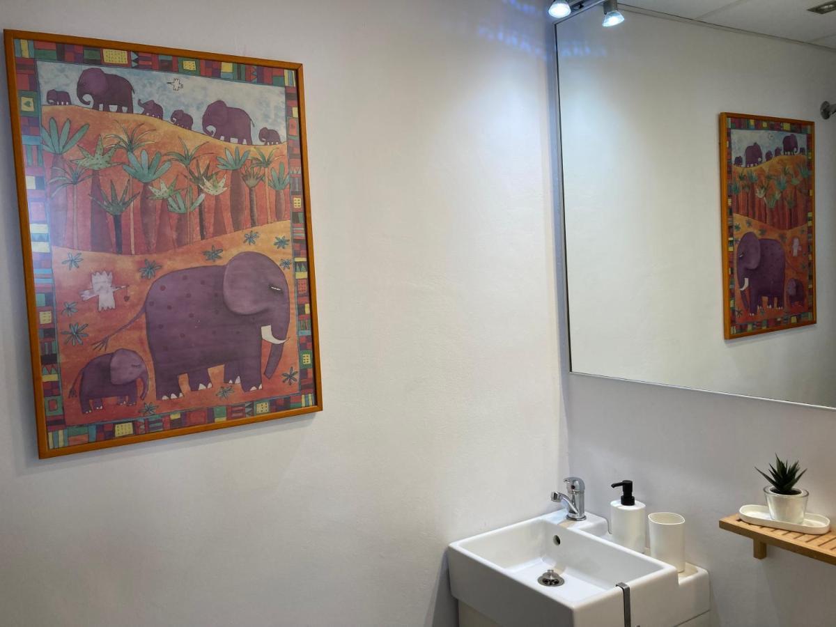 Piso Dos Dormitorios Muy Centrico ฟูเอนฮิโรลา ภายนอก รูปภาพ